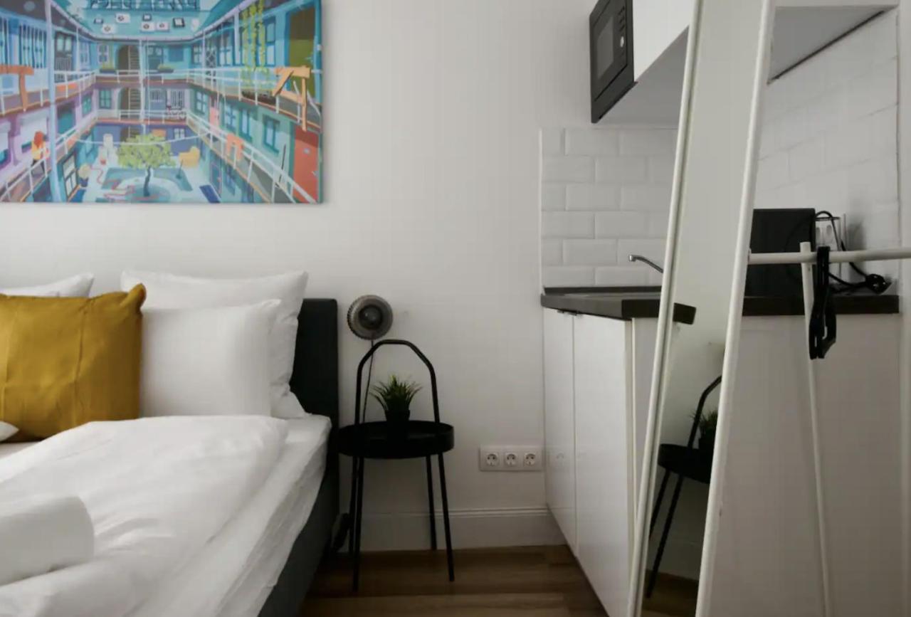 Studio Apartments By Hi5- Apartment In Downtown Budapeste Exterior foto